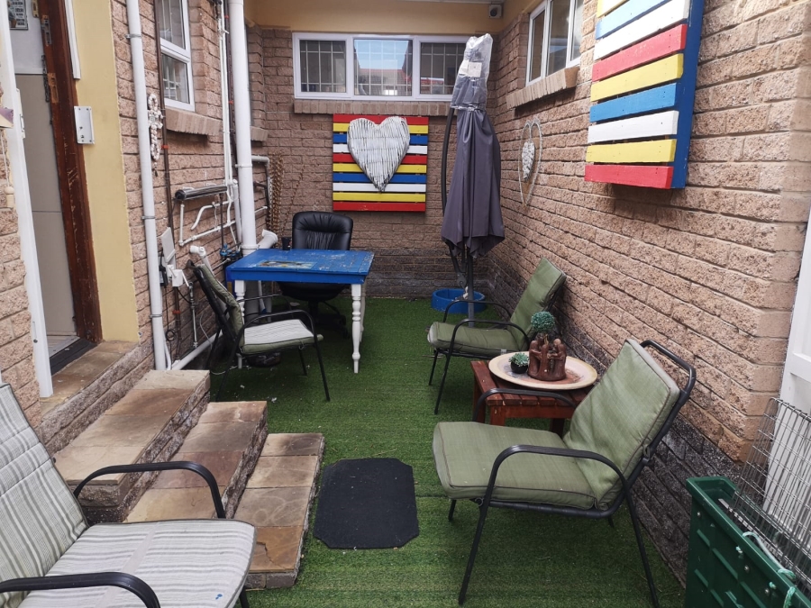 4 Bedroom Property for Sale in Azalea Park Eastern Cape